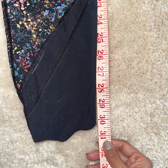 Lululemon Floral Wunder Under Crop II Special Edition Scallop Leggings Size 8 - Picture 12 of 16